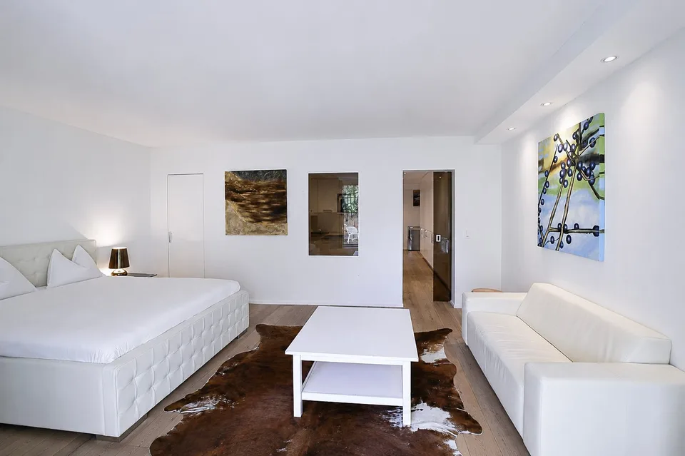 BE24 – Studio spazioso con terrazza su Bellariastrasse 36, Zurigo