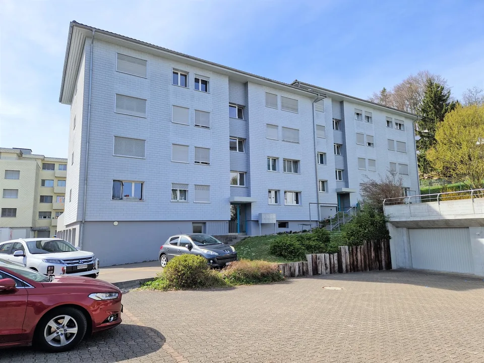 2.5-Zimmer-Wohnung mit Balkon