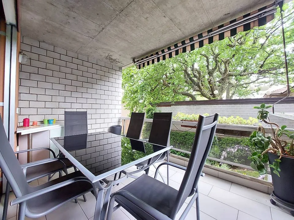 Massagno, 4.5-room apartment with private garden