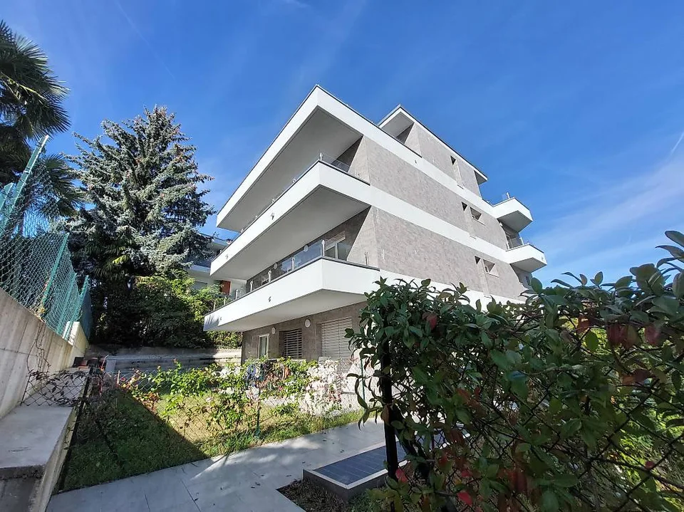 Gentilino, moderno Attico duplex 3.5 ristrutturato