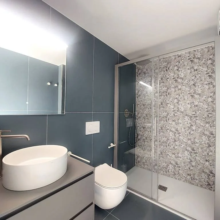 Gentilino, modernes Dachgeschoss-Duplex 3.5 renoviert