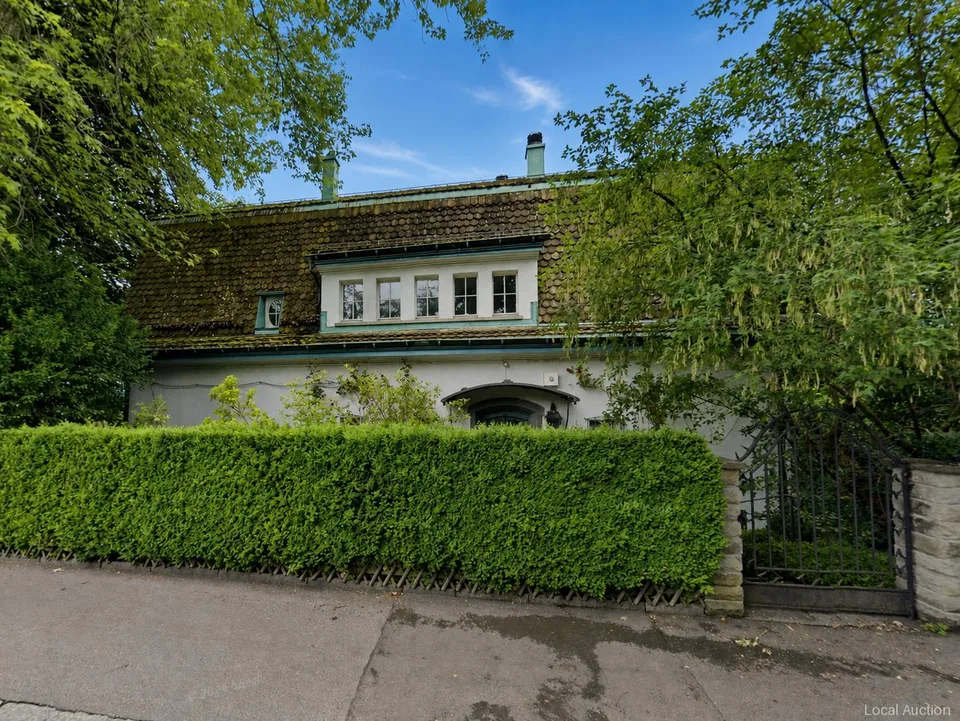 Mehrfamilienhaus
