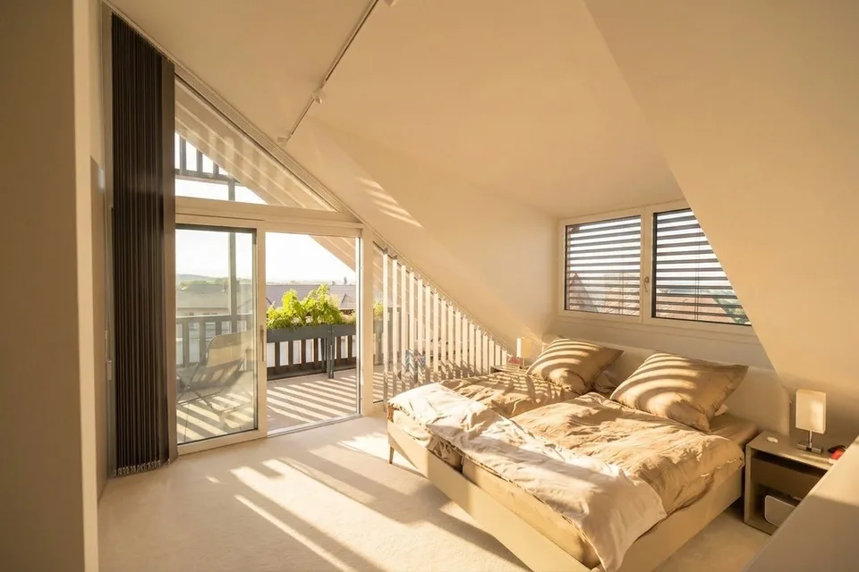 Exklusive und luxuriöse 4.5-Zimmer-Dachwohnung | 189 m² | Alpenblick | Lift direkt in die Wohnung