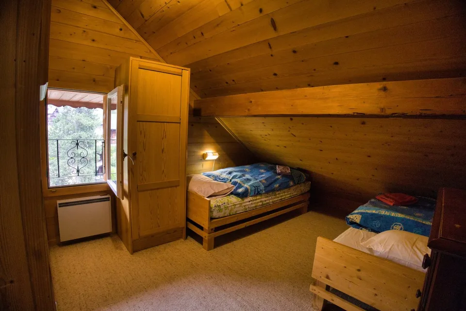 Ein gemütliches 3-Zimmer-Dachgeschoss in der Nähe von Château-d'Oex – Foto 7 von 13