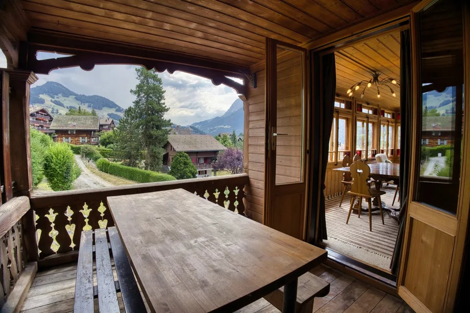 Appartement de caractère de 7 pièces au coeur de Château-d'Oex
