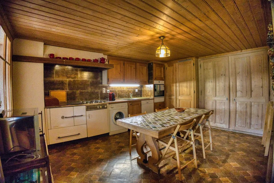 Appartement de caractère de 7 pièces au coeur de Château-d'Oex