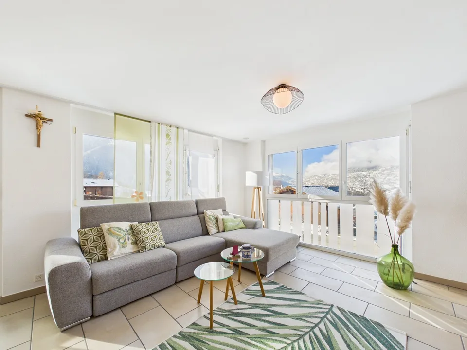 Helle 5-Zimmer-Wohnung mit Bergblick in Ried-Brig