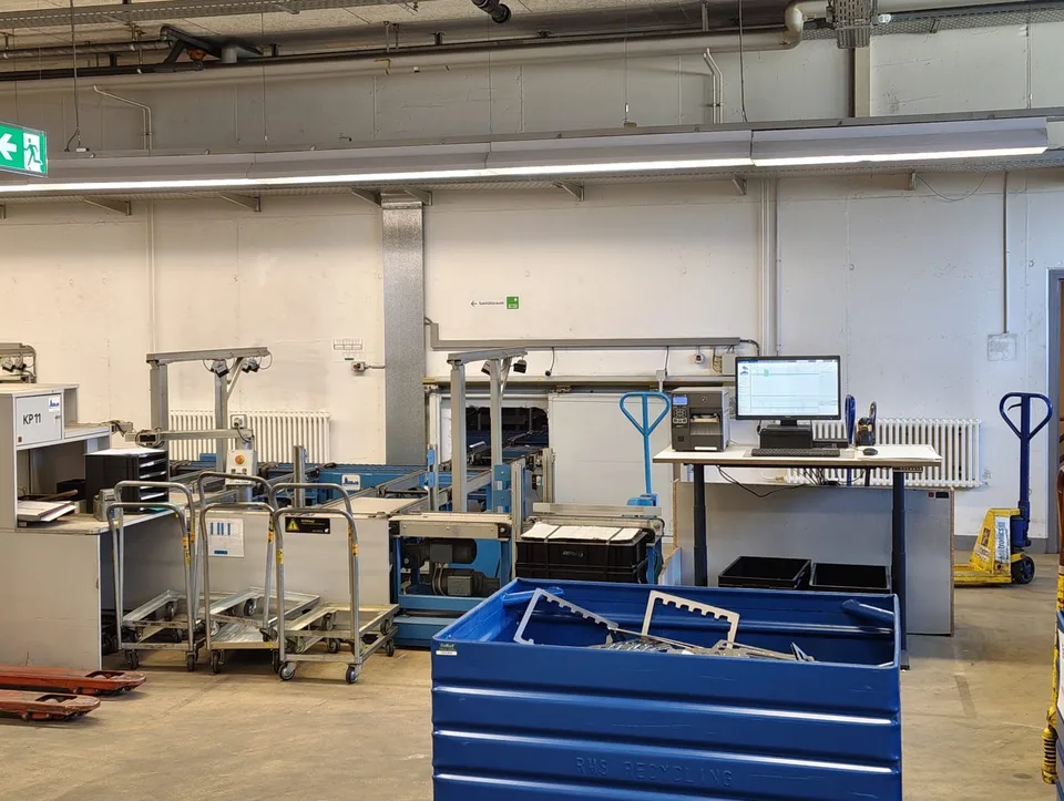 Automatisiertes Hochregallager mit Fördertechnik & Ausbaupotenzial – Foto 7 von 14