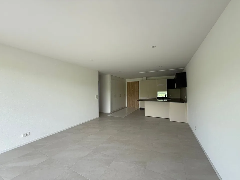 Wohnung mit 3.5 Zimmern im 1. Stock