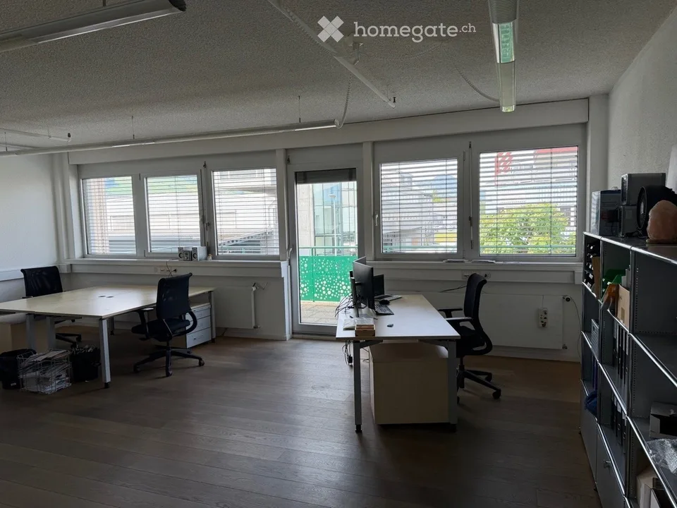 Ufficio luminoso 6.5 locali (330 m²) in affitto a Wangen SZ