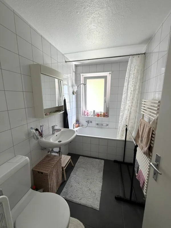 La Neuveville, wunderschönes 3.5-Zimmer-Apartment im Untergeschoss mit Balkon