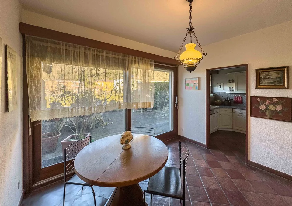 Spaziosa casa gemella con giardino a Melano