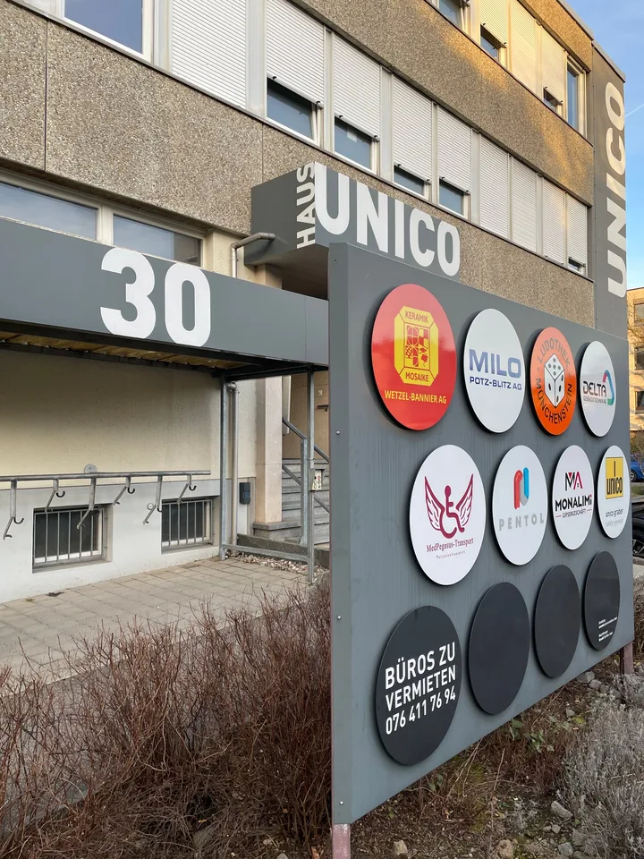 It's a sign - to put your business here! – Foto 14 von 16