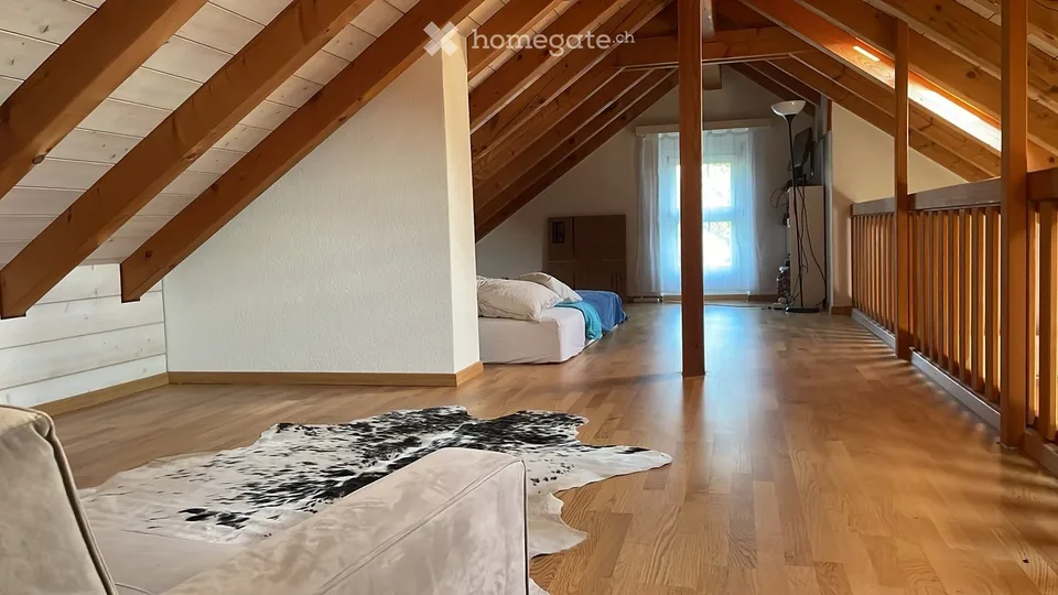 Affascinante appartamento di 2.5 locali con balcone e bella vista a Murten