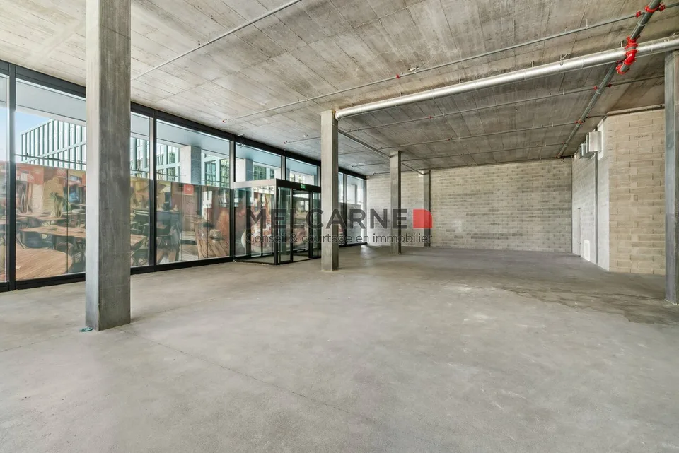 Pont Rouge: Arcade-Restaurationsfläche von ca. 300m²