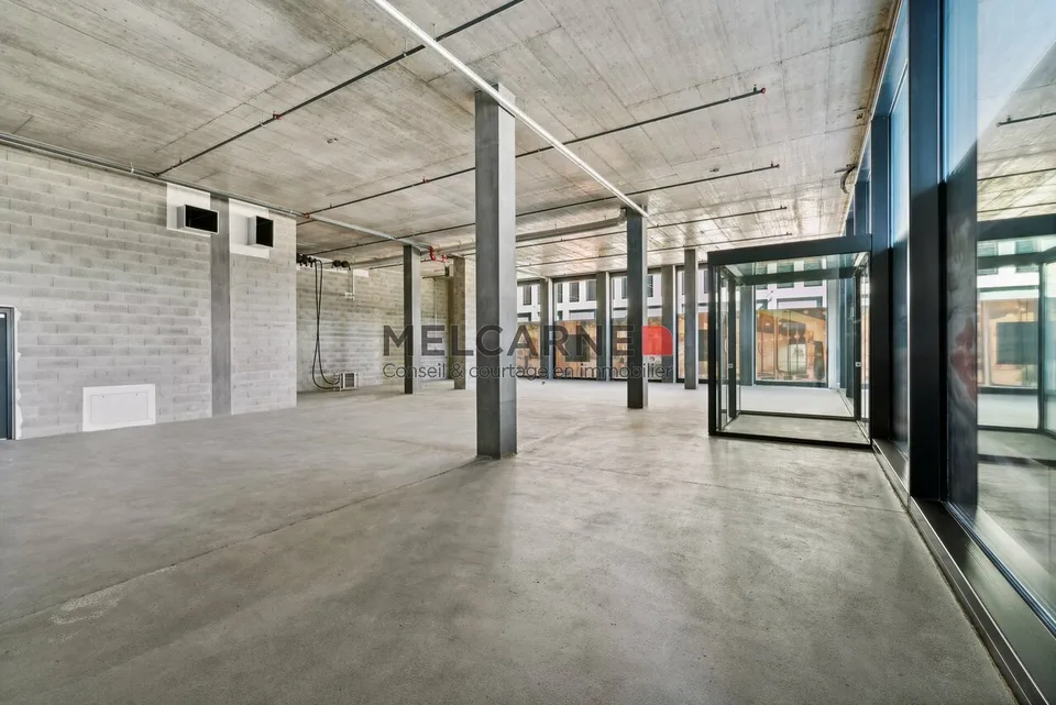 Pont Rouge: Arcade-Restaurationsfläche von ca. 300m²
