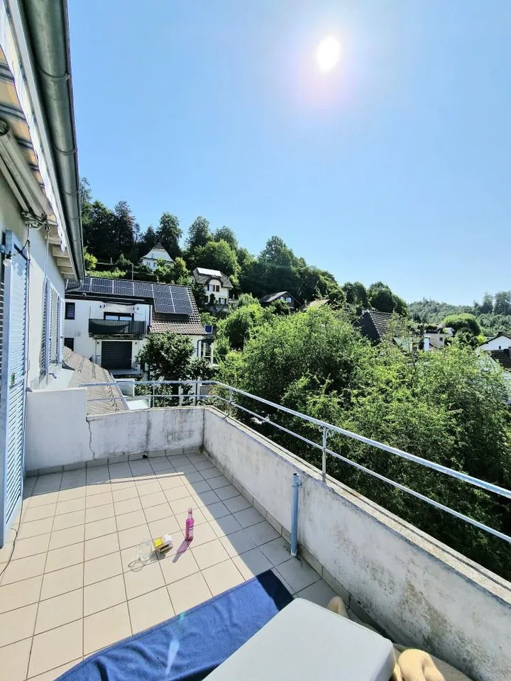 Appartement de 3 pièces confortable avec terrasse