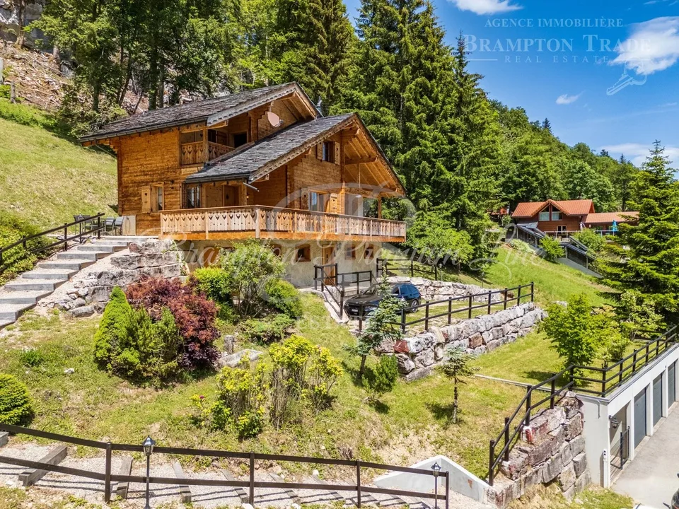 Exclusivité à St-Cergue | Chalet de caractère dans une position élevée de choix