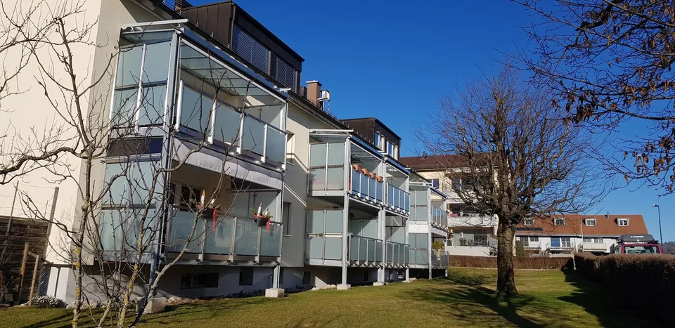 Gemütliche 3.5-Zimmer-Dachwohnung in ruhiger Lage in Gasel b. Köniz