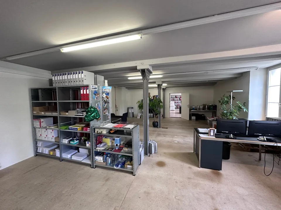 Gewerbe- und Retailfläche im historischen Altbau – Aathalstrasse 84, Uster – Foto 13 von 16