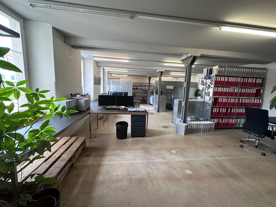 Gewerbe- und Retailfläche im historischen Altbau – Aathalstrasse 84, Uster – Foto 10 von 16