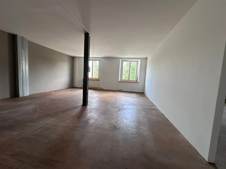 Gewerbe- und Retailfläche im historischen Altbau – Aathalstrasse 84, Uster – Foto 8 von 13