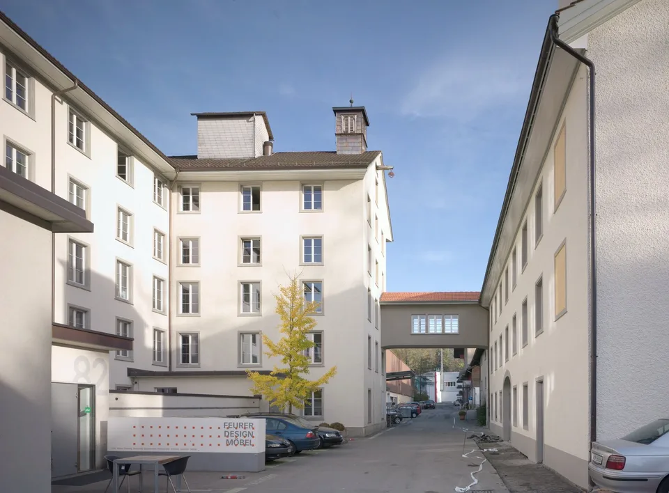 Gewerbe- und Retailfläche im historischen Altbau – Aathalstrasse 84, Uster