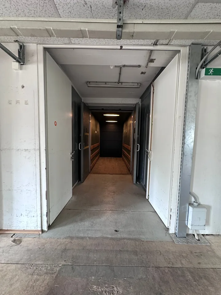 Gewerbe- und Retailfläche im historischen Altbau – Aathalstrasse 84, Uster – Foto 9 von 13