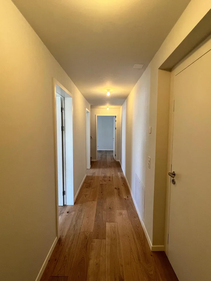 Nuova costruzione! Appartamento a maisonnette moderno 4,5 locali su 3 piani