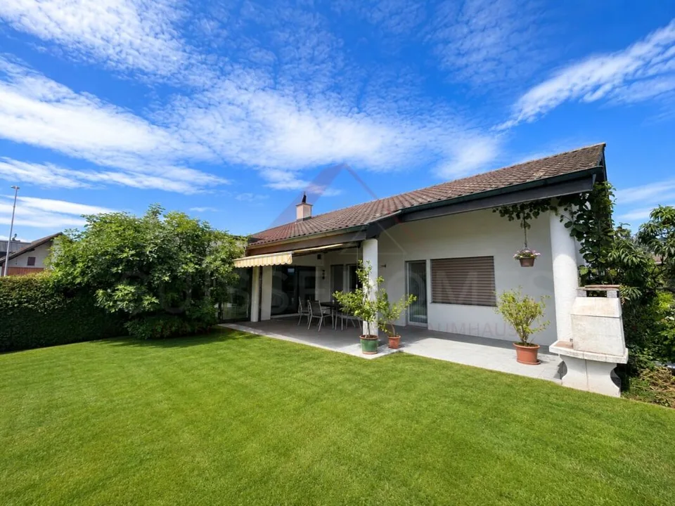 Charmantes 5.5-Zimmer-Einfamilienhaus mit Alpenblick, grossem Garten und Ausbaupotenzial in Stetten AG
