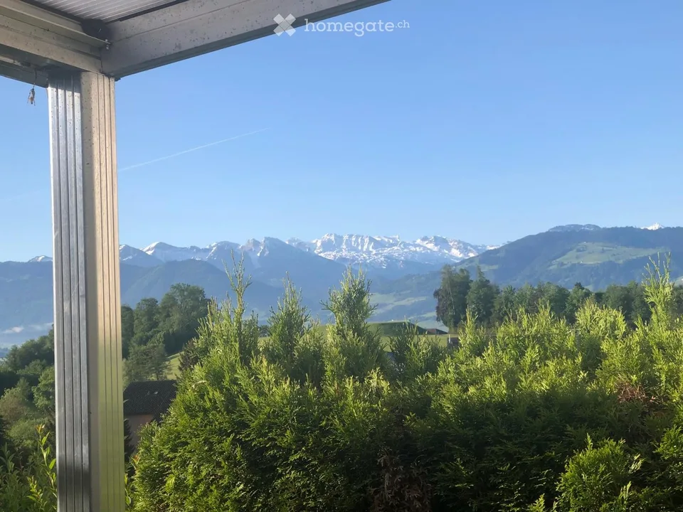Casa terrazzata di 5,5 locali curata con una vista panoramica magnifica a Rapperswil-Jona