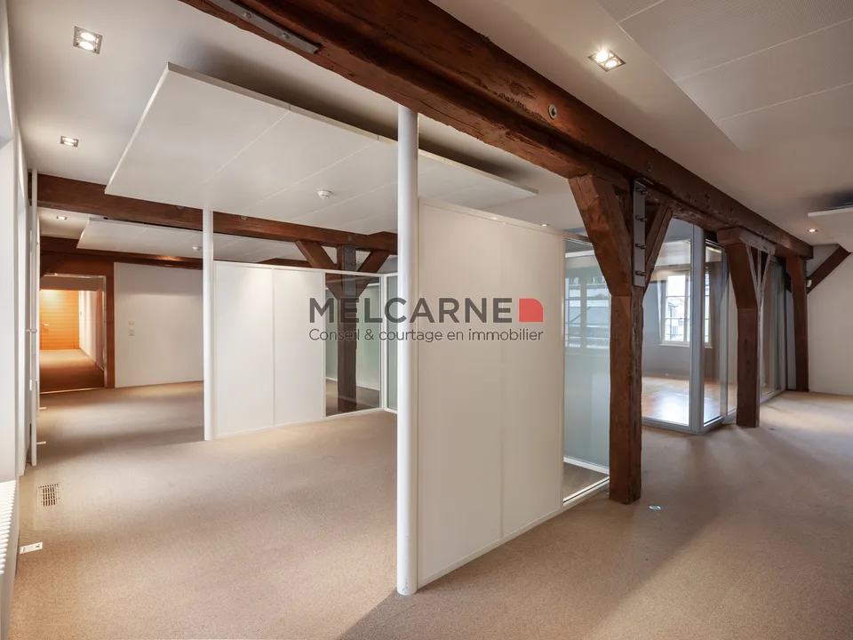 Bureaux d'environ 485 m² à louer - Place du Molard, Genève
