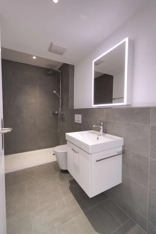 Neue Erstwohnung mit grossem Aussenplatz und Garten – Foto 11 von 22