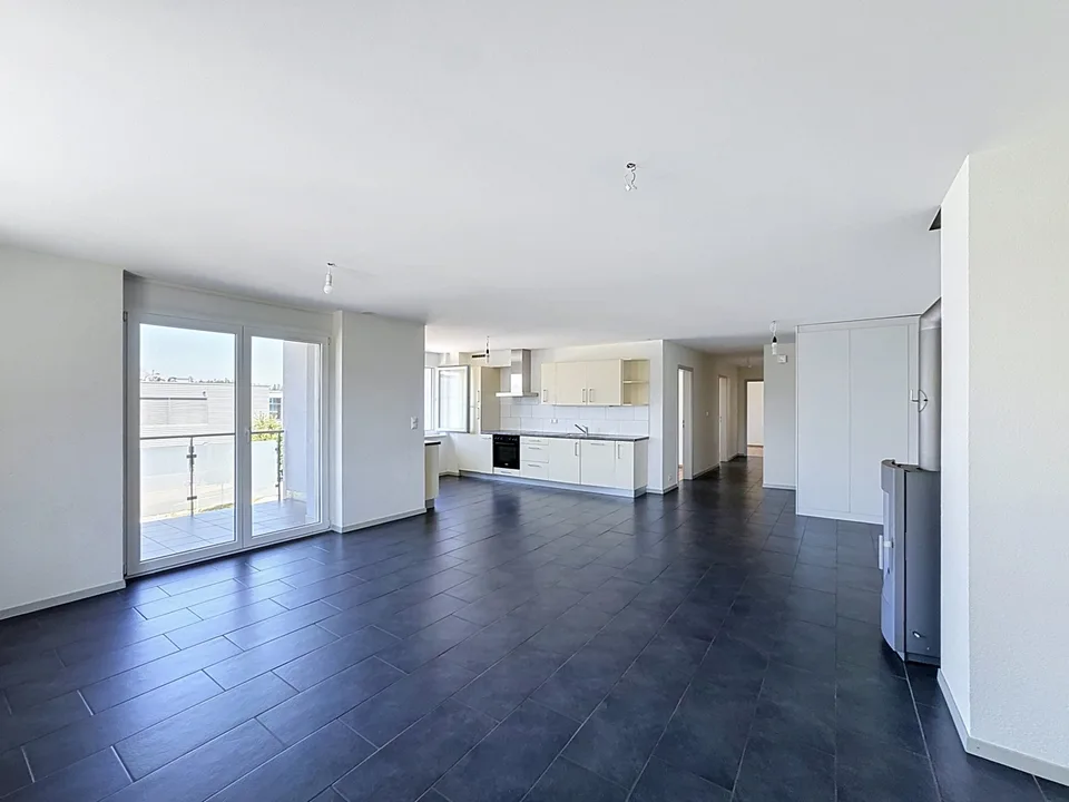 Appartement de 4.5 pièces lumineux avec balcon.