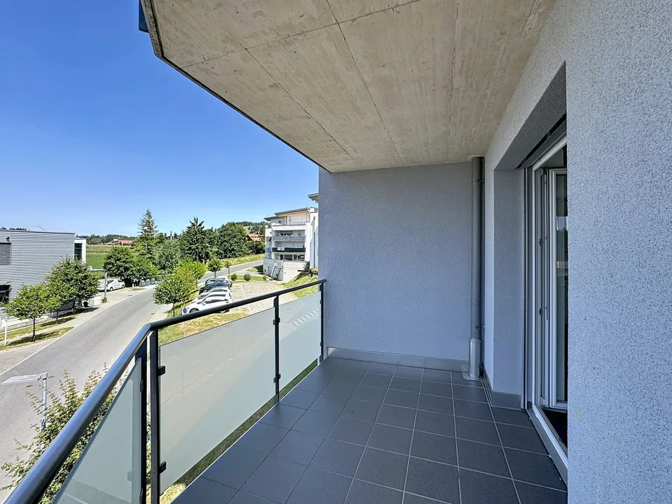 Helles 4.5-Zimmer-Wohnung mit Balkon