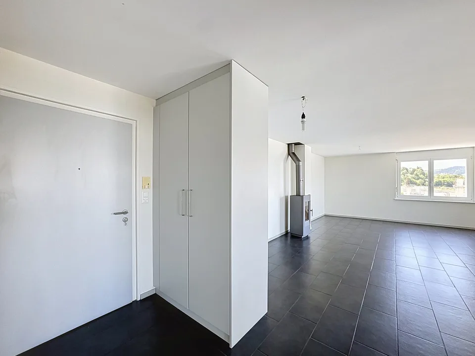 Helles 4.5-Zimmer-Wohnung mit Balkon