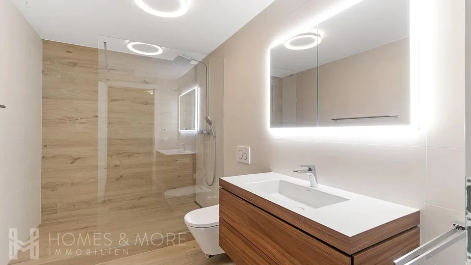 POOL, LONG-DISTANCE VIEW AND HIGH-QUALITY FINISH