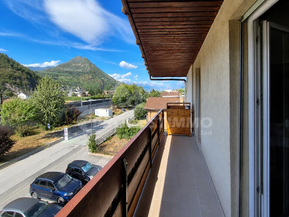 4.5 PIÈCES LUMINEUX AVEC BALCON AU COEUR D'UVRIER