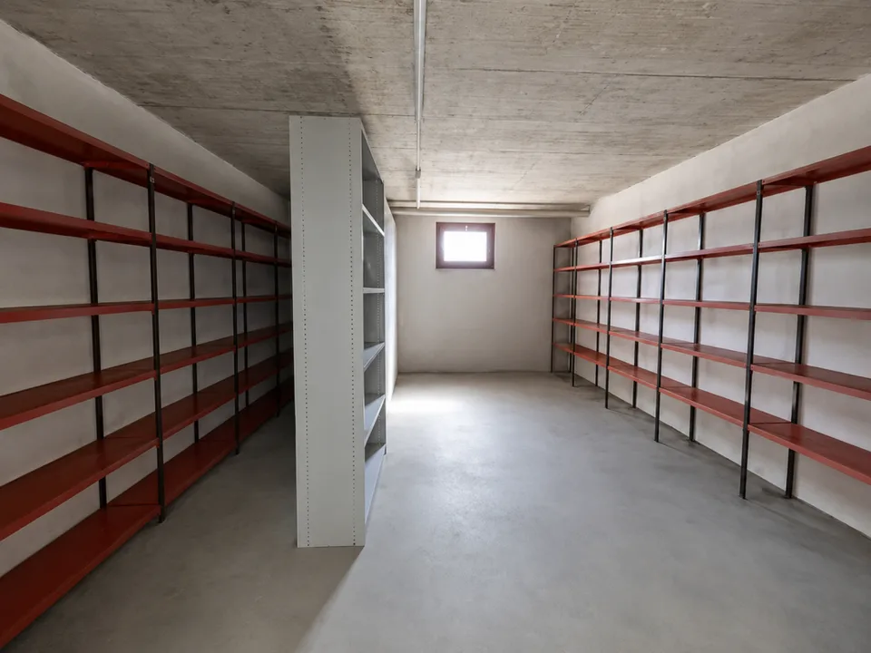 Dépôt de 20m2