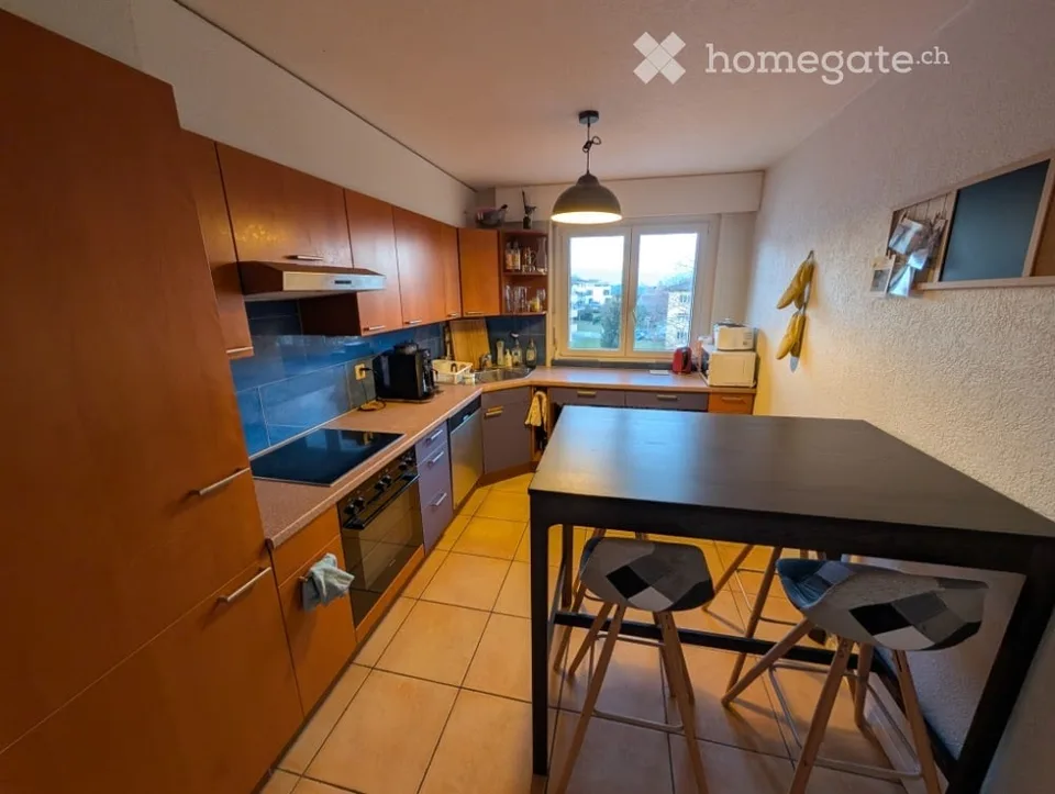 Appartamento 4,5 locali di 92 m² con balcone e posto auto