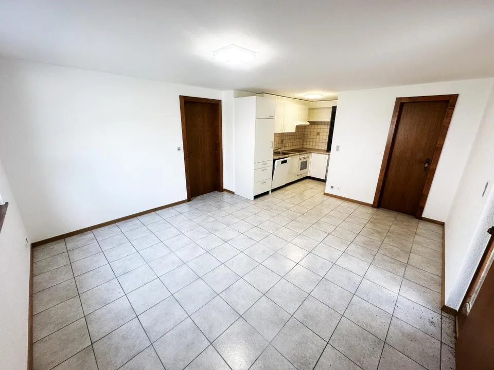 Vétroz, 2.5-Zimmer-Wohnung mit Terrasse – Erdgeschoss mit Parkplatz