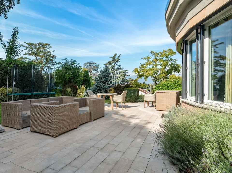 Cologny | Haus mit Seeblick exklusiv zu verkaufen