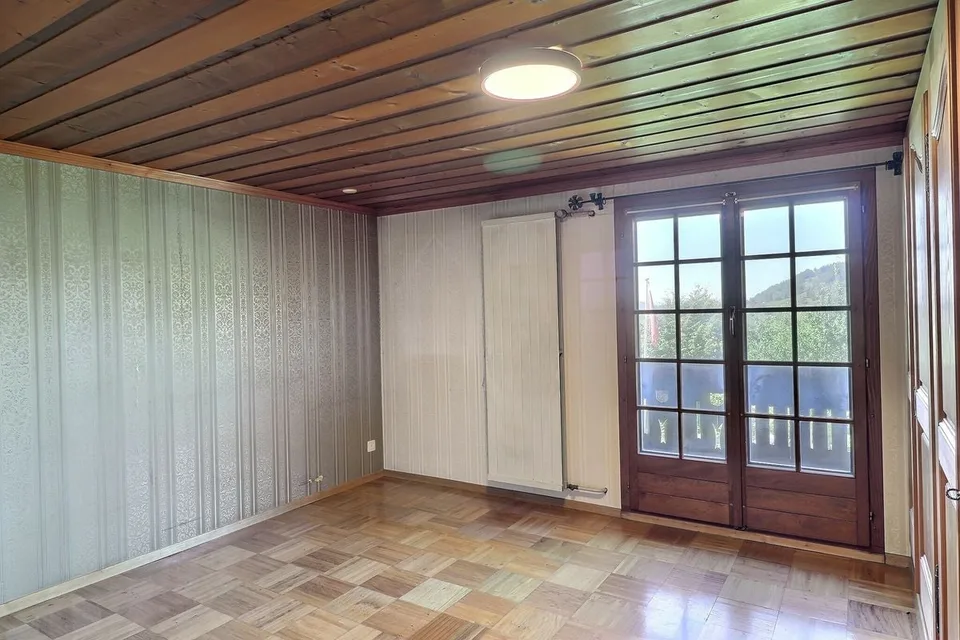 CHANCE ZU GREIFEN - SCHÖNES 5,5-ZIMMER-CHALET MIT SCHÖNER AUSSTATTUNG – Foto 24 von 25