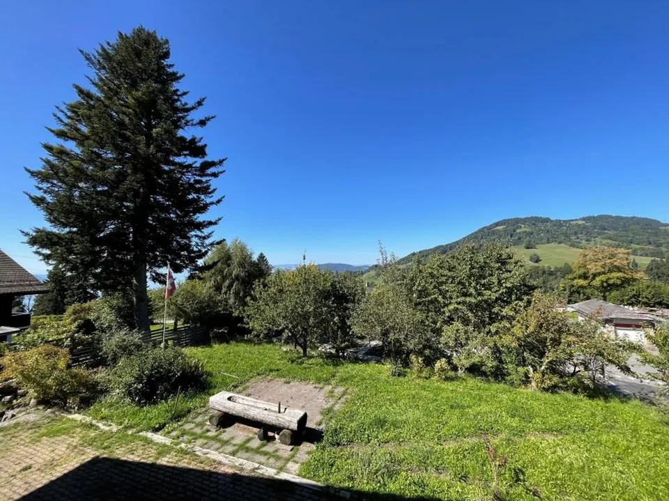CHANCE ZU GREIFEN - SCHÖNES 5,5-ZIMMER-CHALET MIT SCHÖNER AUSSTATTUNG – Foto 20 von 25