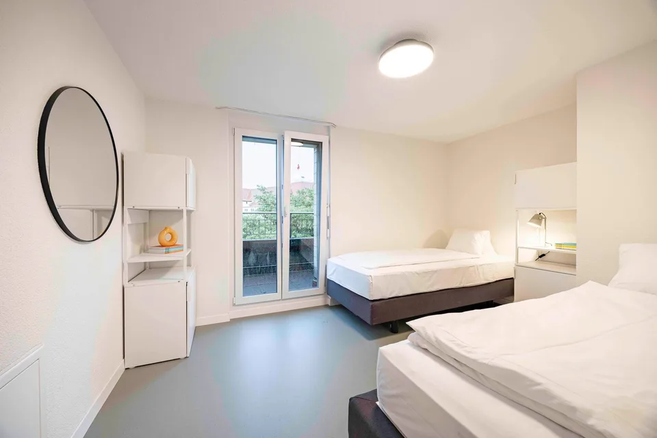 Geräumige Deluxe 3-Zimmer-Wohnung mit 2 Balkonen – Bern, Kaserne – Foto 10 von 12
