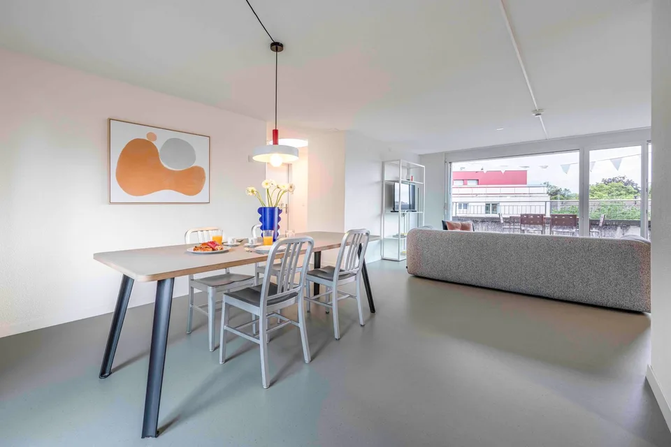 Ampio appartamento deluxe 3 camere con 2 balconi – Berna, Kaserne