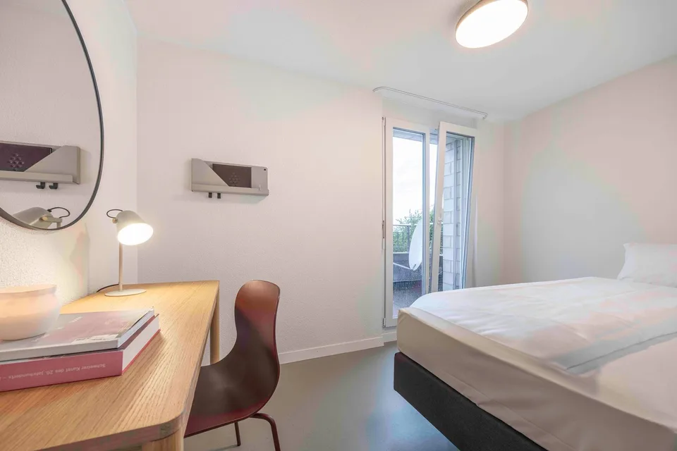 Geräumige Deluxe 3-Zimmer-Wohnung mit 2 Balkonen – Bern, Kaserne – Foto 9 von 12