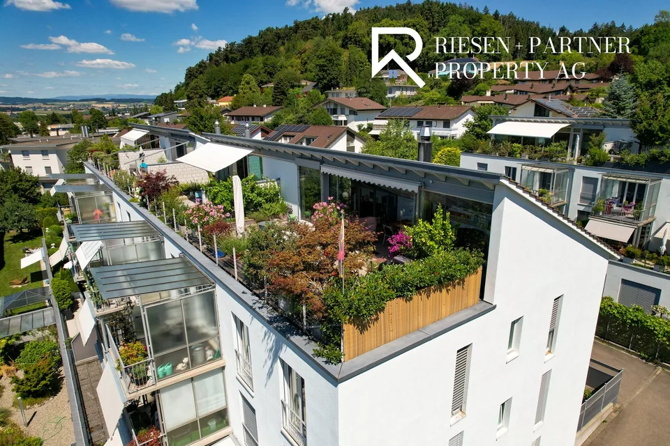 Attic duplex with winter garden and panoramic terrace