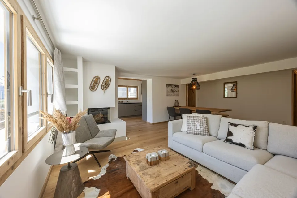 Luxuriöse 4.5-Zimmer-Wohnung im 1. OG - Erstbezug