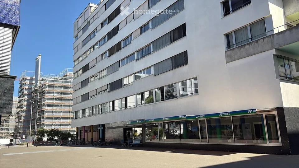 Modernes Büro an der Flüelastrasse in Zürich-Albisrieden